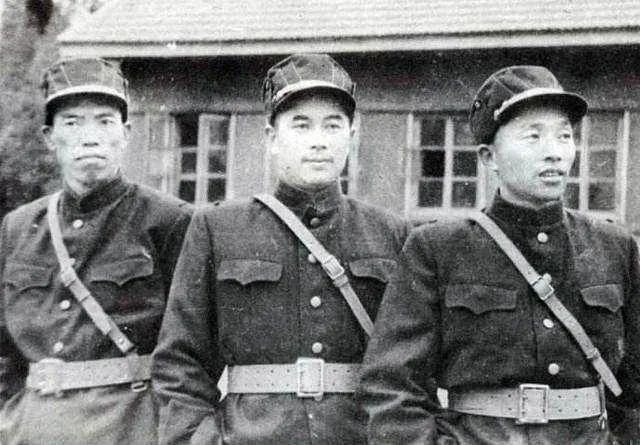 抗美援朝出國(guó)作戰(zhàn)志愿軍穿什么