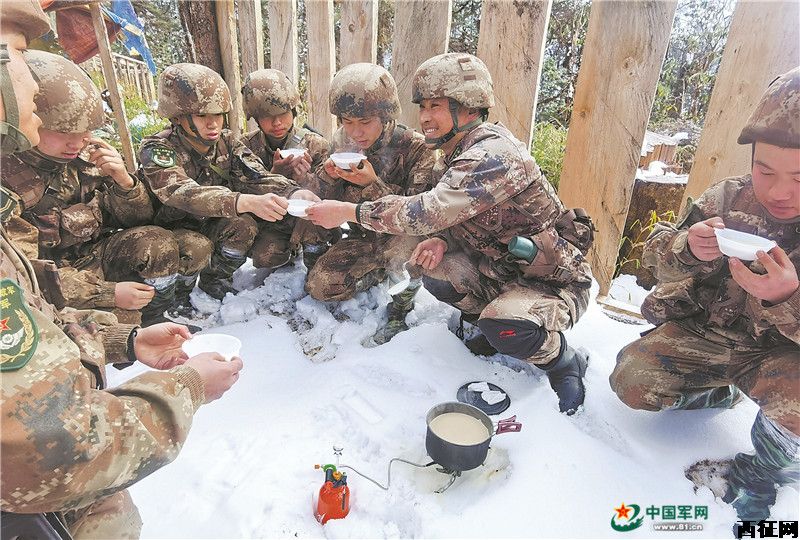 鉆密林、穿峽谷、爬雪山……這是墨脫邊防官兵的巡邏印記！